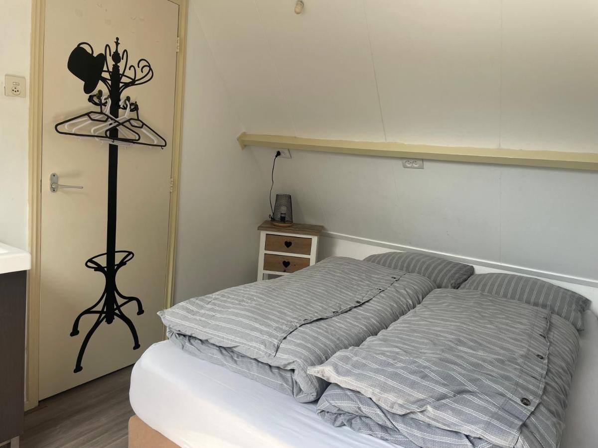 Heerlijk Huisje In แบร์เคน ภายนอก รูปภาพ